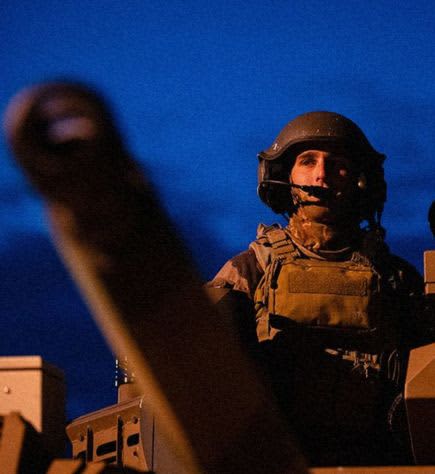 Officier sous contrat d'encadrement Combat blindé