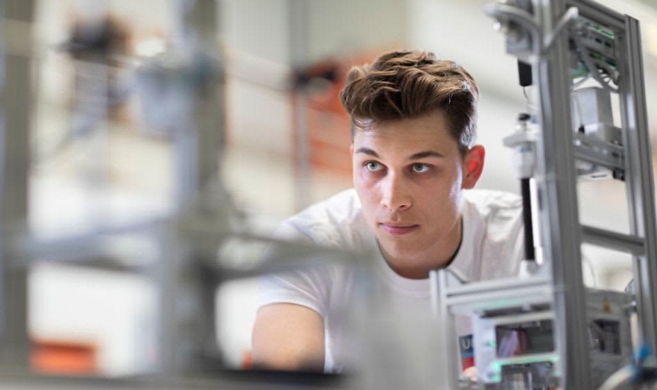 Découvre l’industrie et ses métiers 