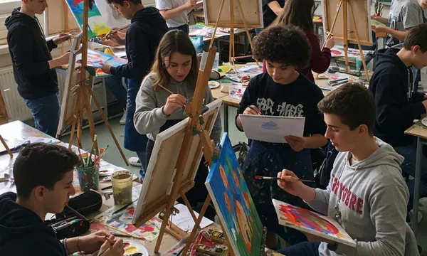 Salle de classe en spécialité Arts